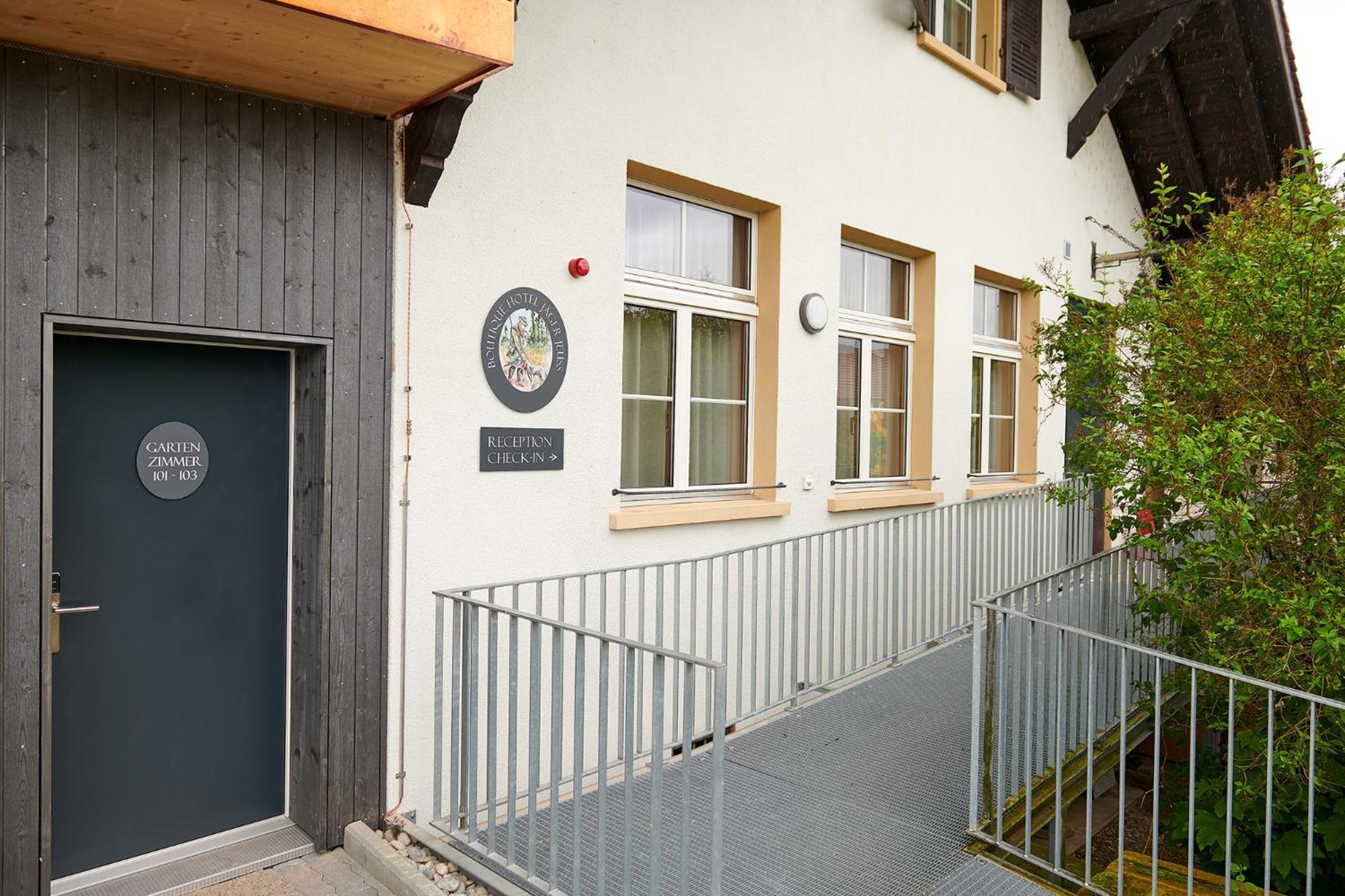 Hotel Jaeger Jeuss - Murten - Self-Check-In Esterno foto